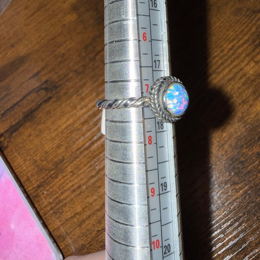 Lab created opal ring - Picture 4 of 5